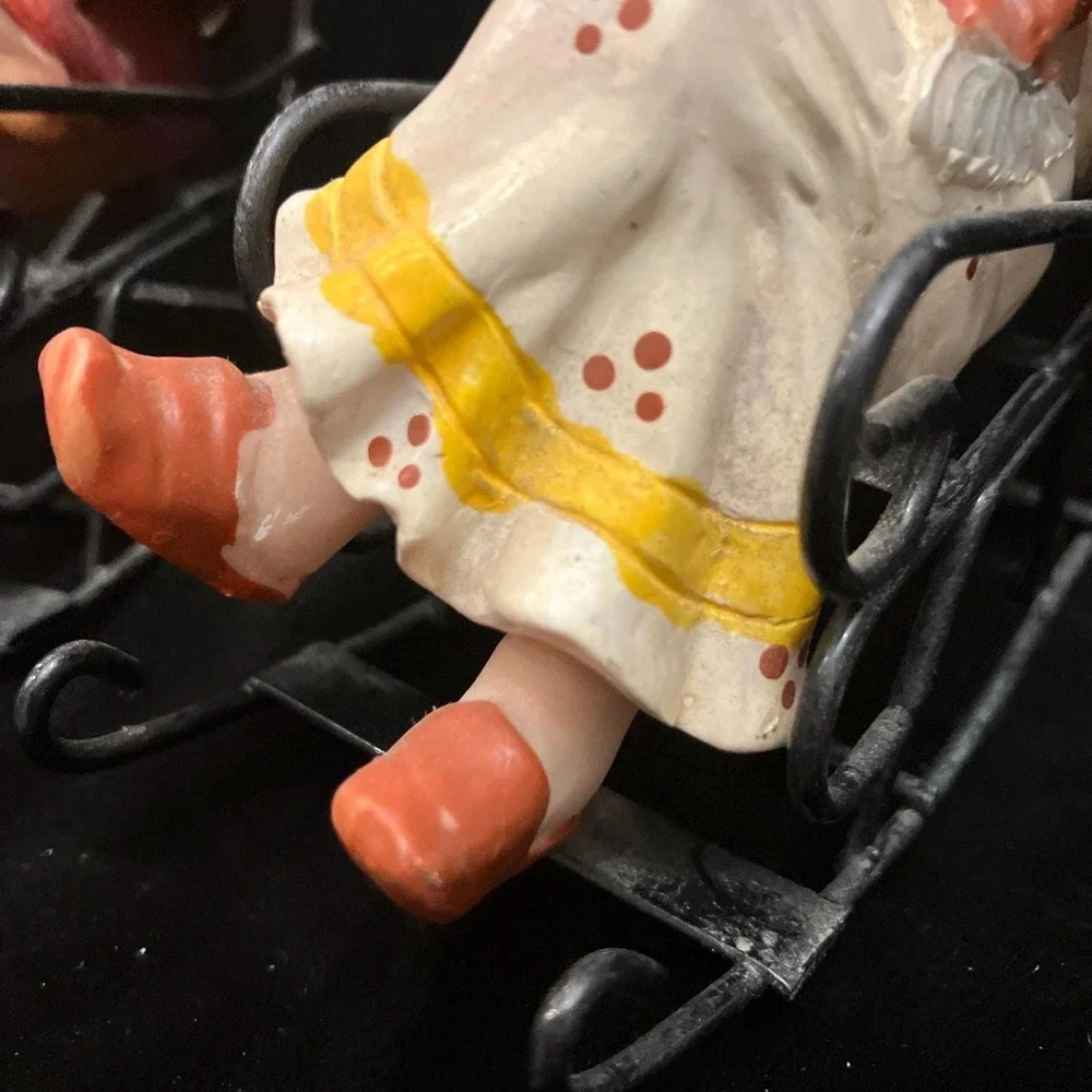 Vintage Grandma Grandpa Metal Rocking Chairs Resin Figurines 1:12 Scale Set of 2
